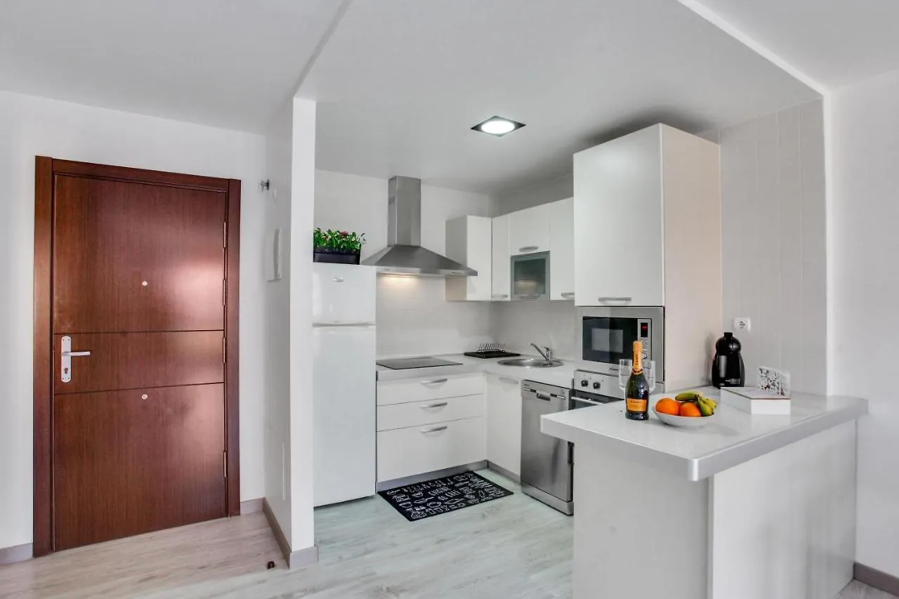 Lovely Mocan, Pool, Fast Wi-Fi, Padel Court Apartment Palm-mar