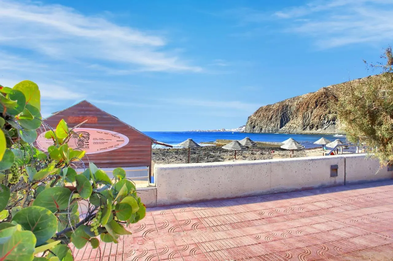 Lovely Mocan, Pool, Fast Wi-Fi, Padel Court Apartment Palm-mar 0*,  Spain